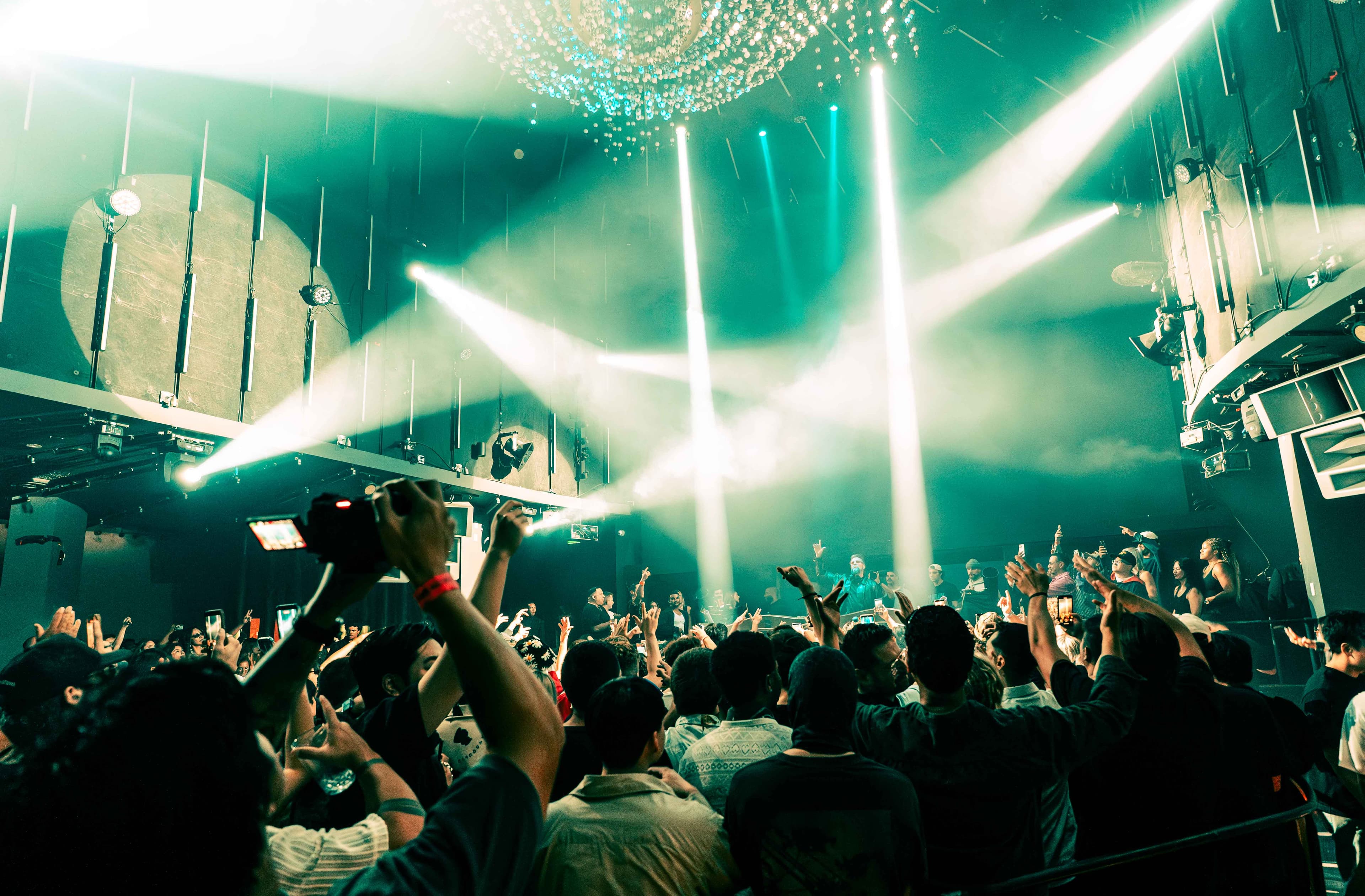 Concert photography shot captured by Cesar Sanchez