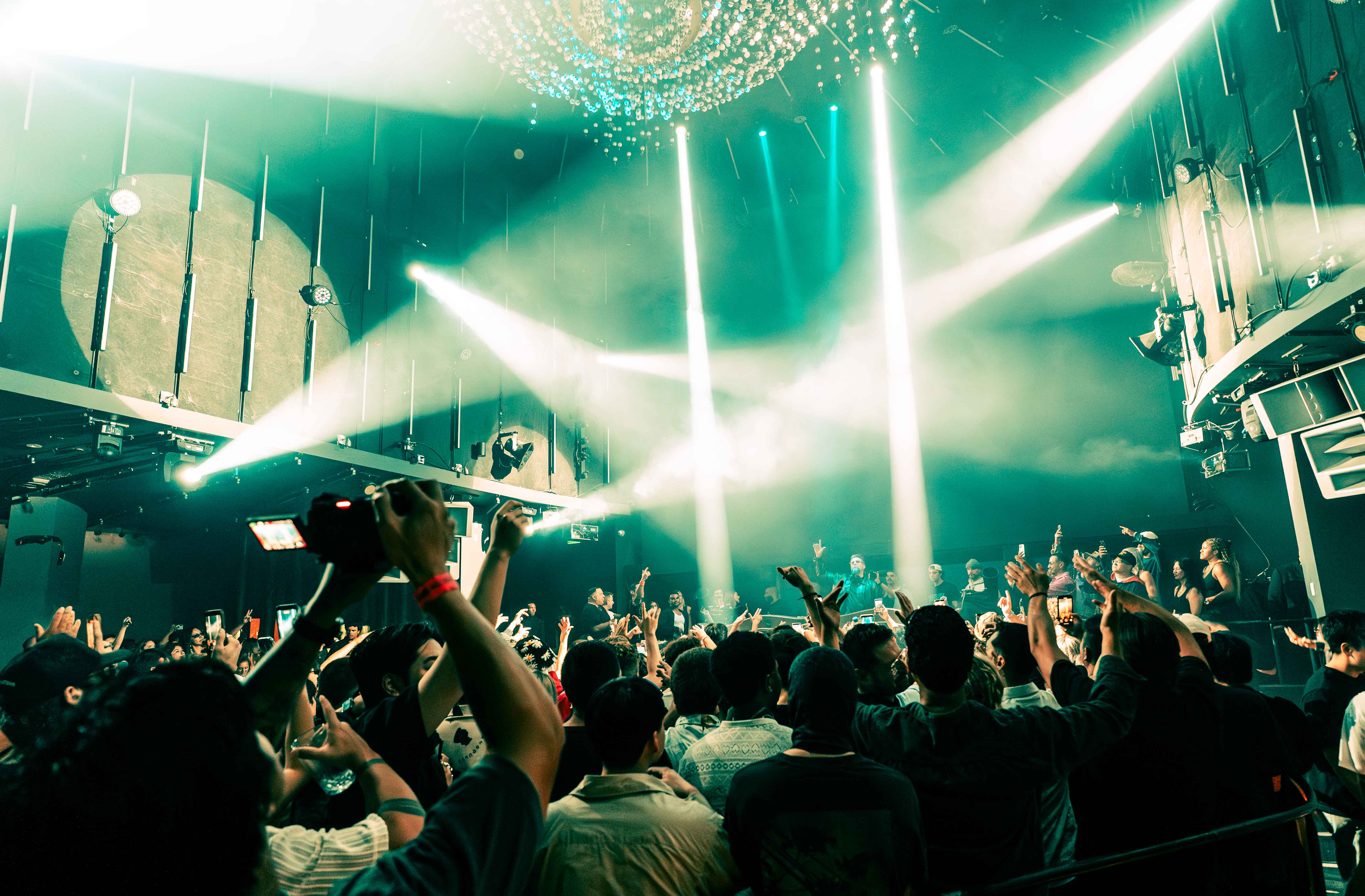 Concert photography shot captured by Cesar Sanchez
